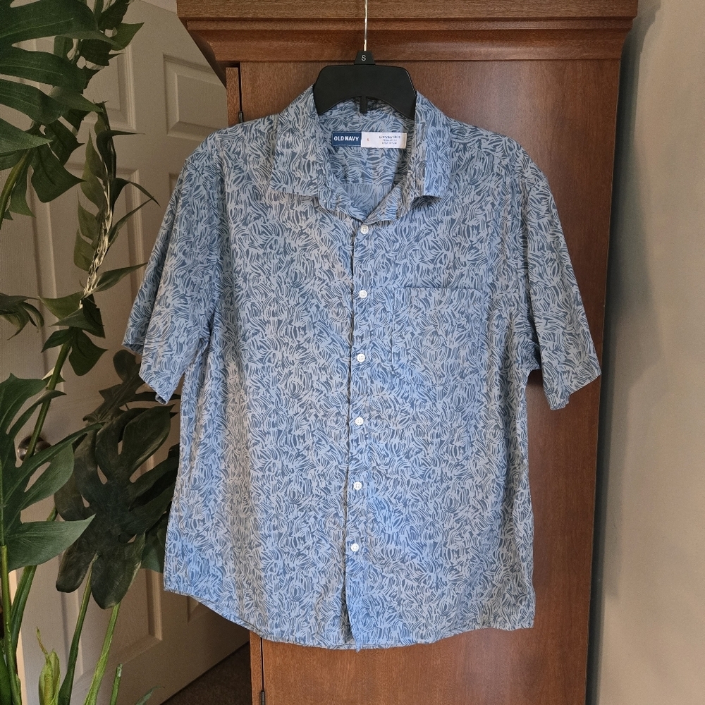 Old Navy Men's Casual Blue Everyday Waves Print Short Sleeve Shirt Large